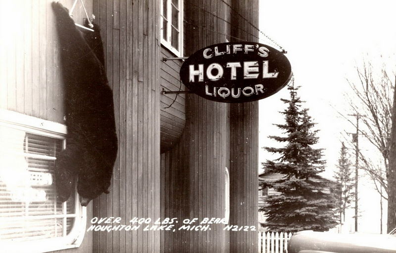 Cliffs Hotel (Heights Inn) - Vintage Photo